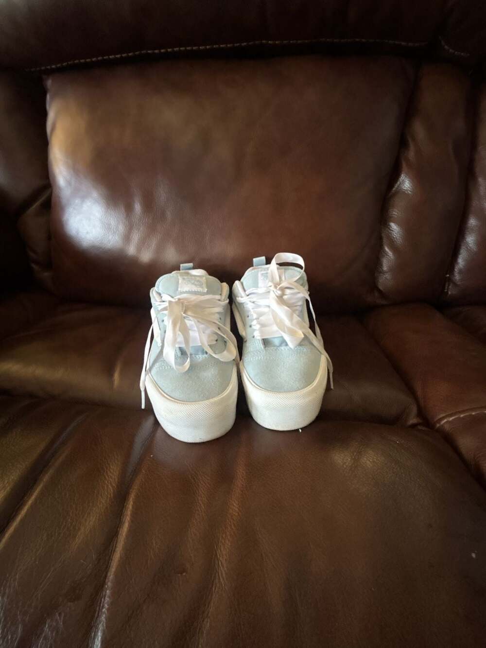 Vans - Picture 1 of 8